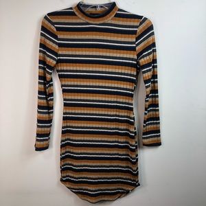 Rue 21 stripped Long sleeve dress size M